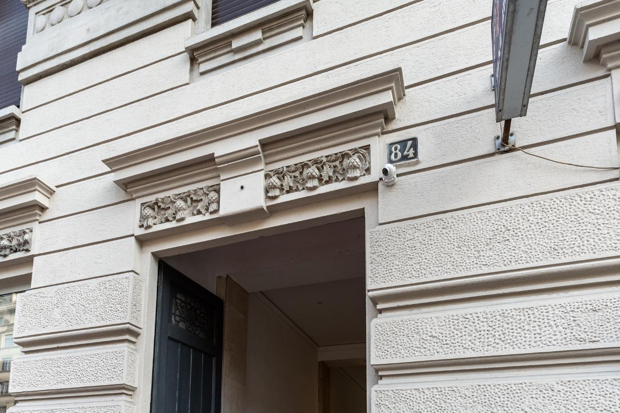 Luxury Apartment - Near Stazione Centrale Milán Exterior foto